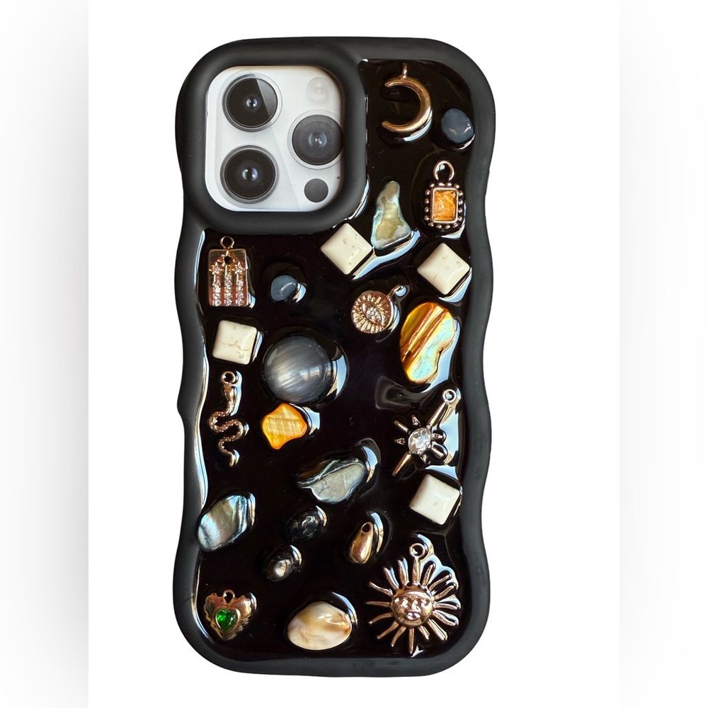 House of Harlow 1960 NWT Unique Charm Mosaic Black iPhone 16 Pro Max Phone Case